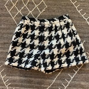 Alice & Olivia 😱 B&W babeworthy